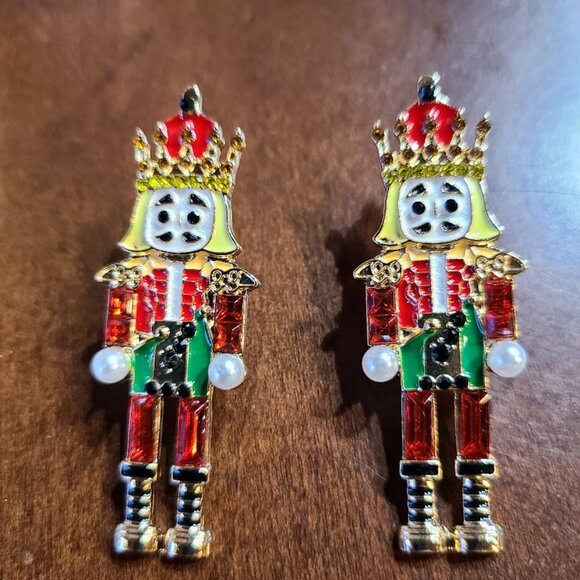 Nutcracker Earrings Womens Ladies Red Fashion Xmas Holiday Christmas Jewelry - Picture 4 of 8